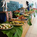 Kemer Hotel מלון קמר