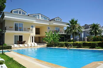 Kemer Hotel 3* 凯梅尔
