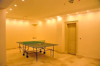 酒店 Kemer Hotel 凯梅尔