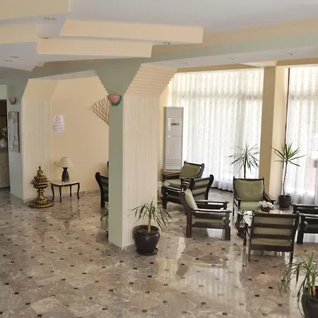מלון Kemer Hotel